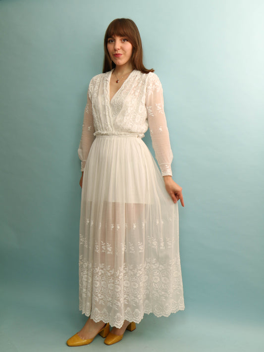 Vintage Embroidered Gown - Size XS